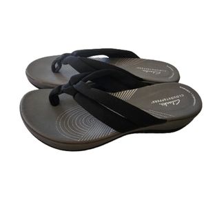 Nwot Clarks Cloudsteppers Black Thongs 9